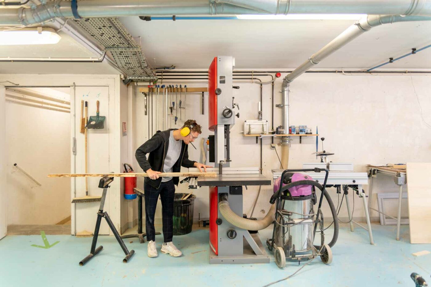 Atelier bois - ÉSAD cathédrale - reportage école Anne Lemaitre